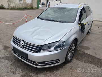VW PASSAT VARIANT 365 2.0 TDI 140CV ricambi