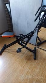 Palestra gambe e addominali