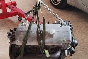 motore revisionato BMW 1602 e10