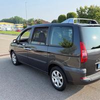 Peugeot 807 posti 7