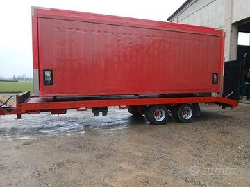 Container centinato per piante pomodori