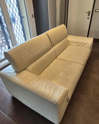 Divano in pelle