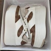 Scarpe platform guess