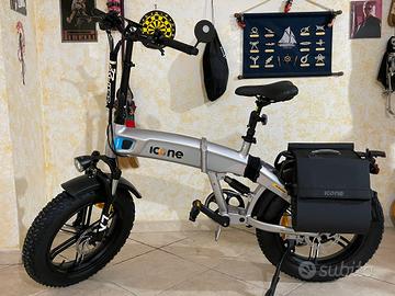 Icone X7 nuova Silver +borse e portapacchi