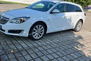 Opel INSIGNA