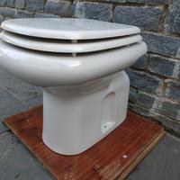 WC ideal standard completo di asse e coperchio