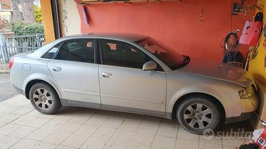 AUDI A4 1.6 2001 96000 KM