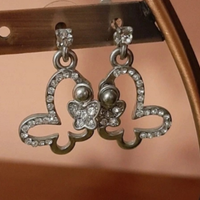 Orecchini a farfalla