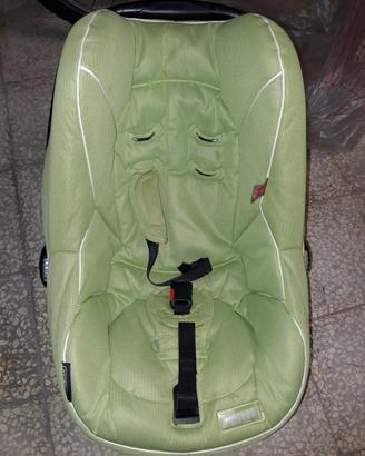 Passeggino ovetto culla BEBECAR verde come nuovo