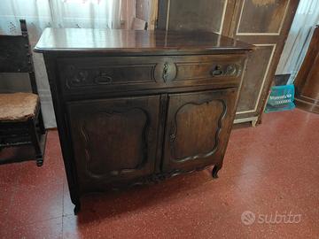 credenza antica in legno 