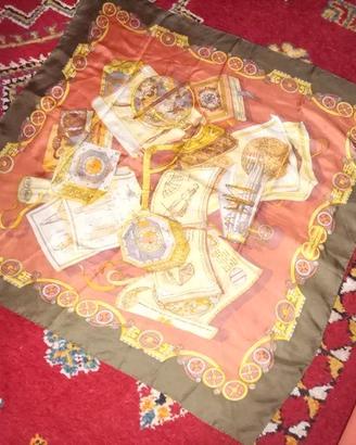 Salvatore Ferragamo foulard originale 95x95 