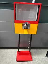 Distributore automatico di palline