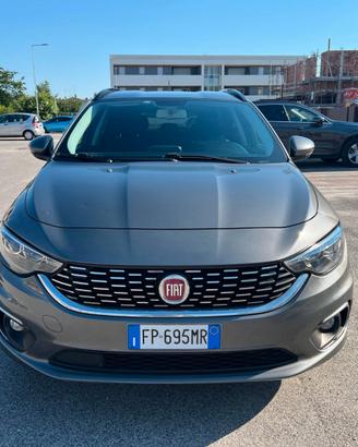 Fiat Tipo 1.6 MultiJet (120 CV) cambio automatico