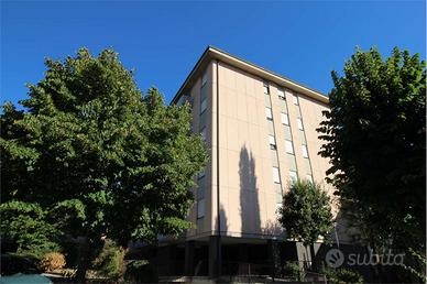 Ferro di Cavallo bilocale arredato a NUOVO
