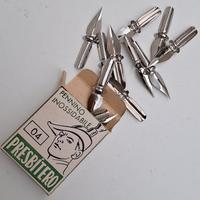 Pennini Presbitero 04 antichi