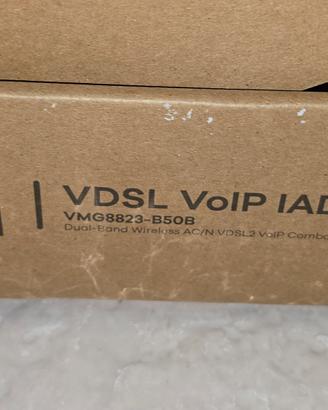 Modem/Router FIBRA Wireless Voip Infostrada ZYXEL 