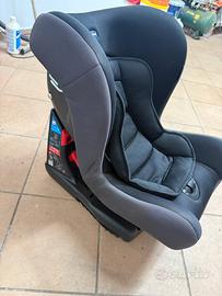 Seggiolino per auto