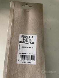 Finali per tubo tende