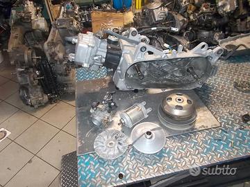 G-Dink 300 2012 : motore cerchio faro pinza pompa