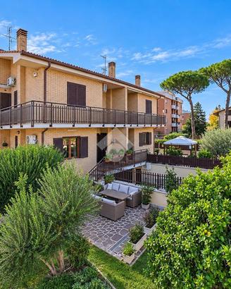 PORZIONE DI QUADRIFAMILIARE A ROMA