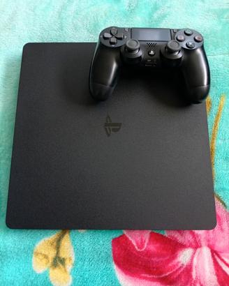 Playstation 4 con 2 controller trattabile