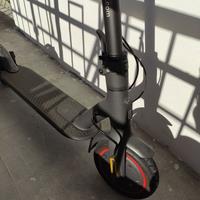 Monopattino Mi Electric Scooter Pro 2