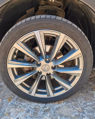 cerchi in lega 19 originali Renault Nissan 5x114,3
