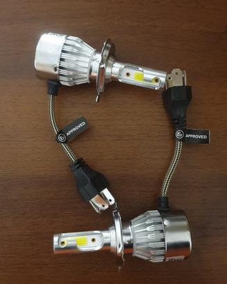 Lampadine LED H4 6000 lumen 6500K con ventola 