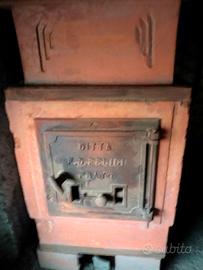 Stufa in terracotta FELICI di Prato 