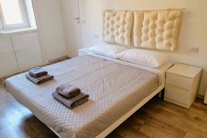 Soggiorno Breve:GRANDE APPARTAMENTO, 6 posti letto