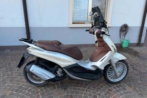 Piaggio Beverly 300 I anno 2013 Km 23500