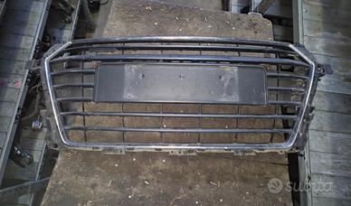 Calandra Centrale Per Audi TT MK3