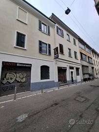 Immobile di 308 m² con più di 5 locali a Milano