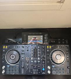 Pioneer XDJ-RX2 + flight case rigido UDG + scatola