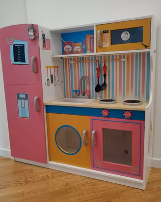 Cucina giocattolo per bambini, in legno
