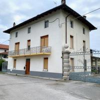 ACCOGLIENTE CASA FRIULANA CON CINQUE CAMERE CON...