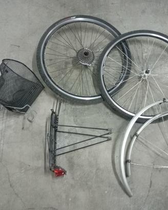 cerchi e gomme bici 28 