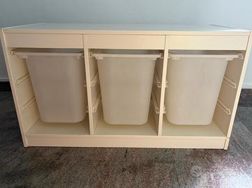 Mobile Ikea Trofast per giochi bambini