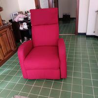 poltrona reclinabile per anziani 