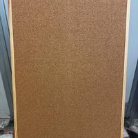 Pannello in sughero con cornice 60×90 e 30 spille