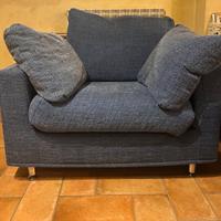 Poltrona di poltrone e sofà