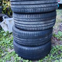 4 gomme della Mercedes 