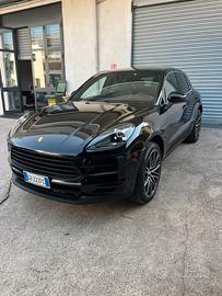 PORSCHE MACAN  KM 33300 UNICO PROPRIETARIO