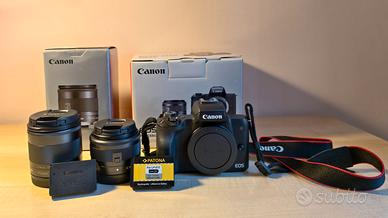 Canon EOS M50 Mark II con Obiettivi e Accessori