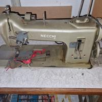 vecchia macchina da cucire Necchi