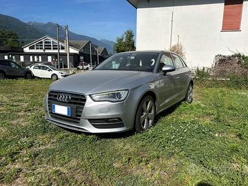 Audi A3 Sportback 1.6 tdi Ambition 110cv s-tronic