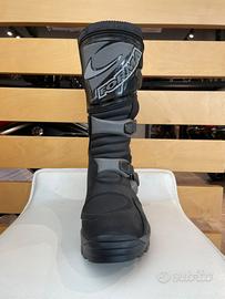 STIVALI ADVENTURE DRY