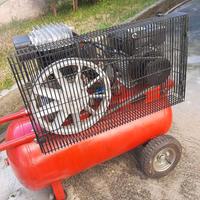 Compressore 50 lt con tubo e pistola