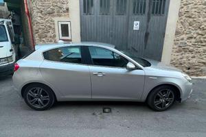 Alfa Romeo Giulietta Distinctive 1.6 JTDm 105 CV