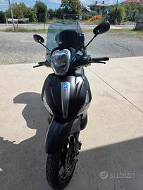 Piaggio Beverly 350